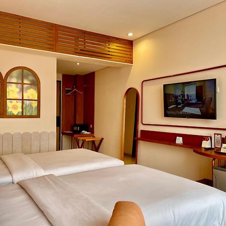 Hemangini Hotel Bandung Extérieur photo
