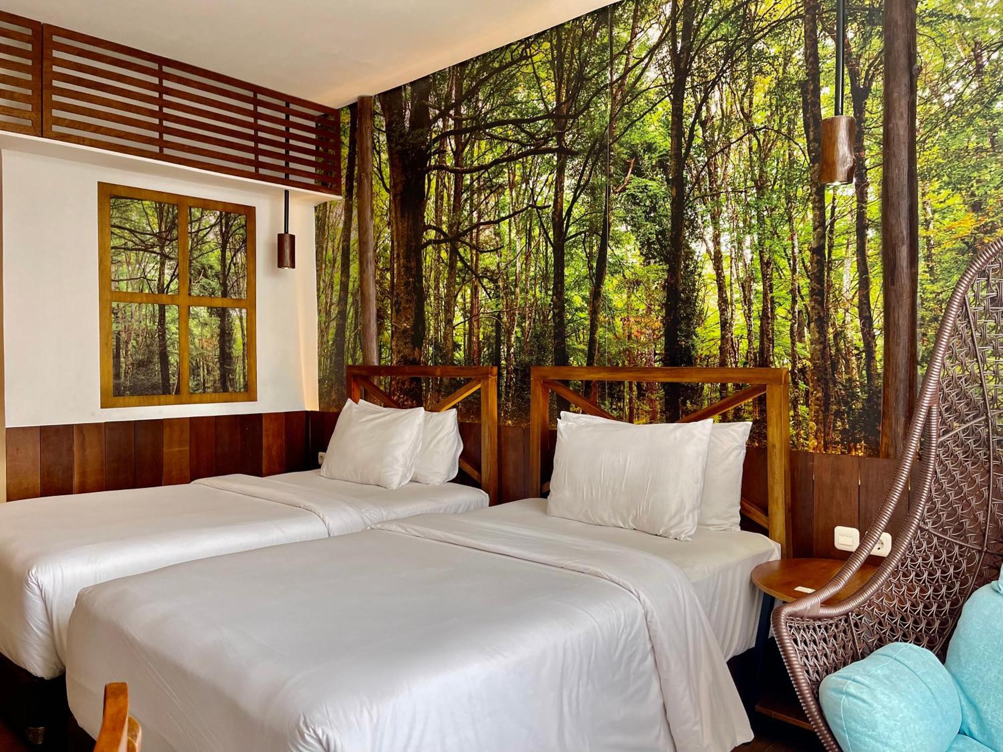 Hemangini Hotel Bandung Extérieur photo
