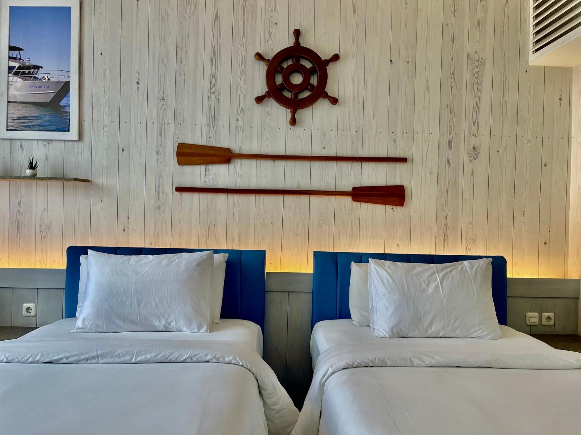 Hemangini Hotel Bandung Extérieur photo