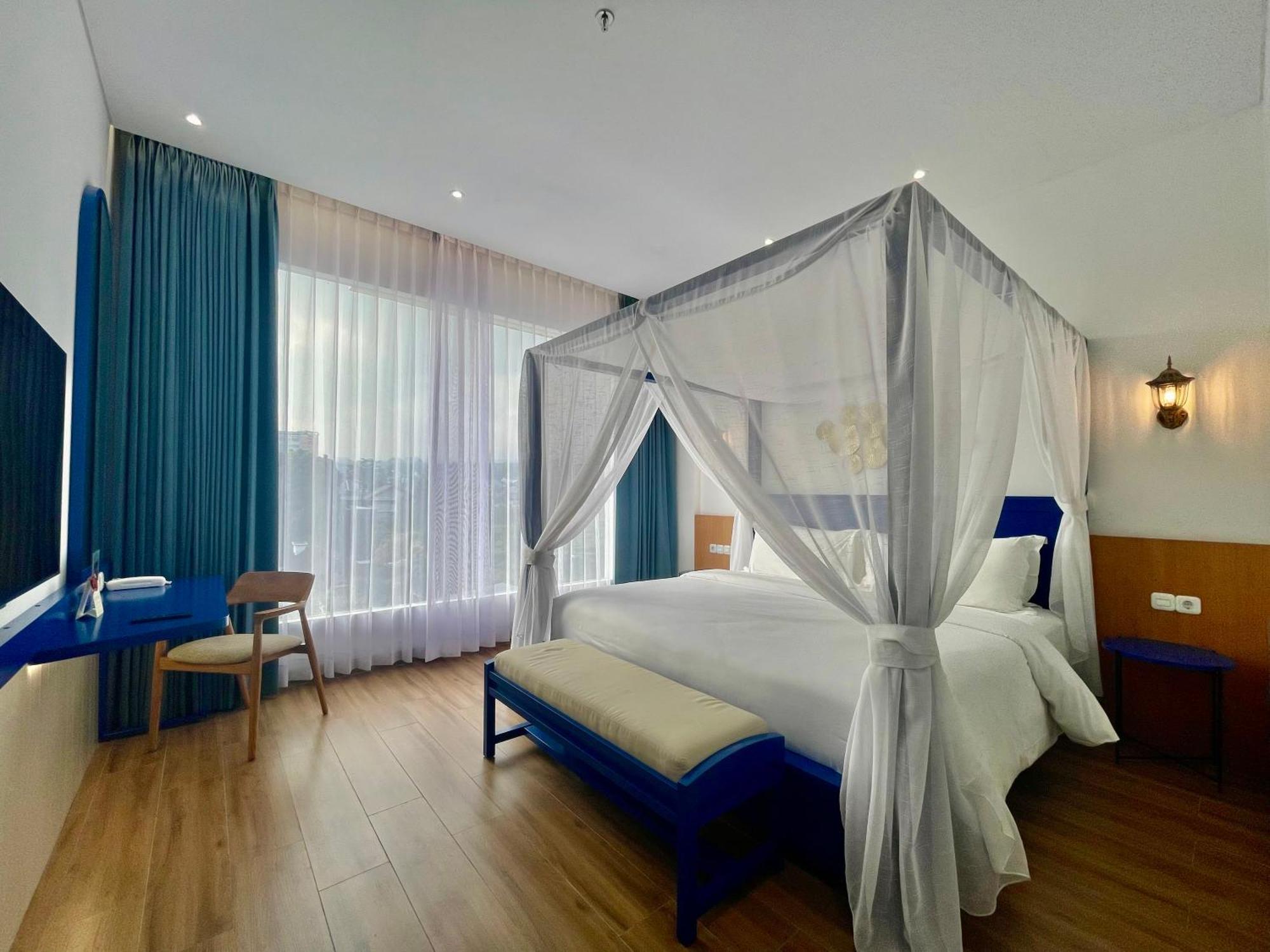 Hemangini Hotel Bandung Extérieur photo